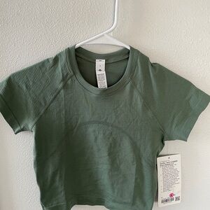 Lululemon Swiftly Tech Green Cropped Short Sleeve 2.0